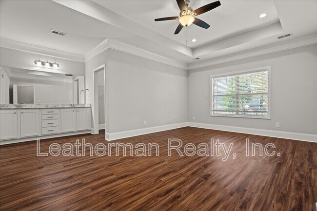 Foto del edificio - 405 Senate St