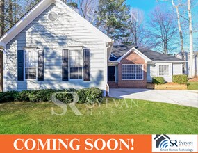 Building Photo - 3431 Hollow Oak Dr