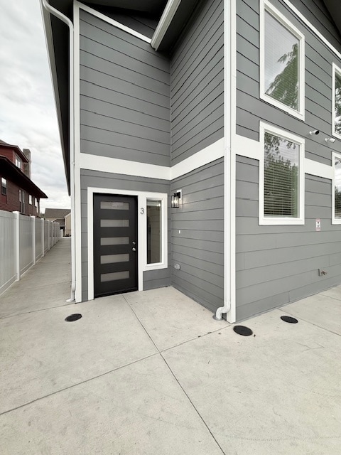 Building Photo - 2404 W College Ave