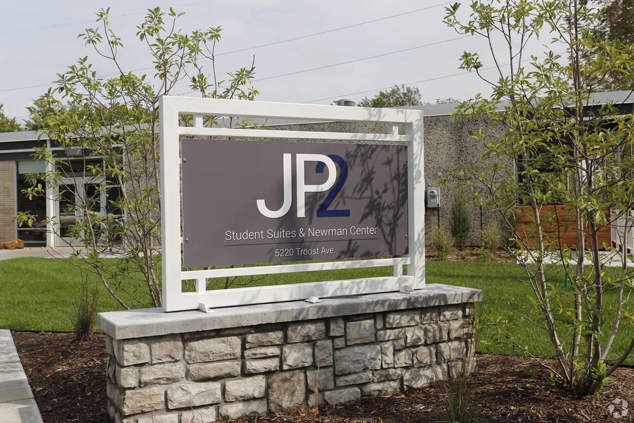 Primary Photo - JP II Commons | University Student Suites