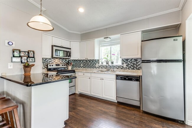 Foto del edificio - 1813 Oak Shore Dr