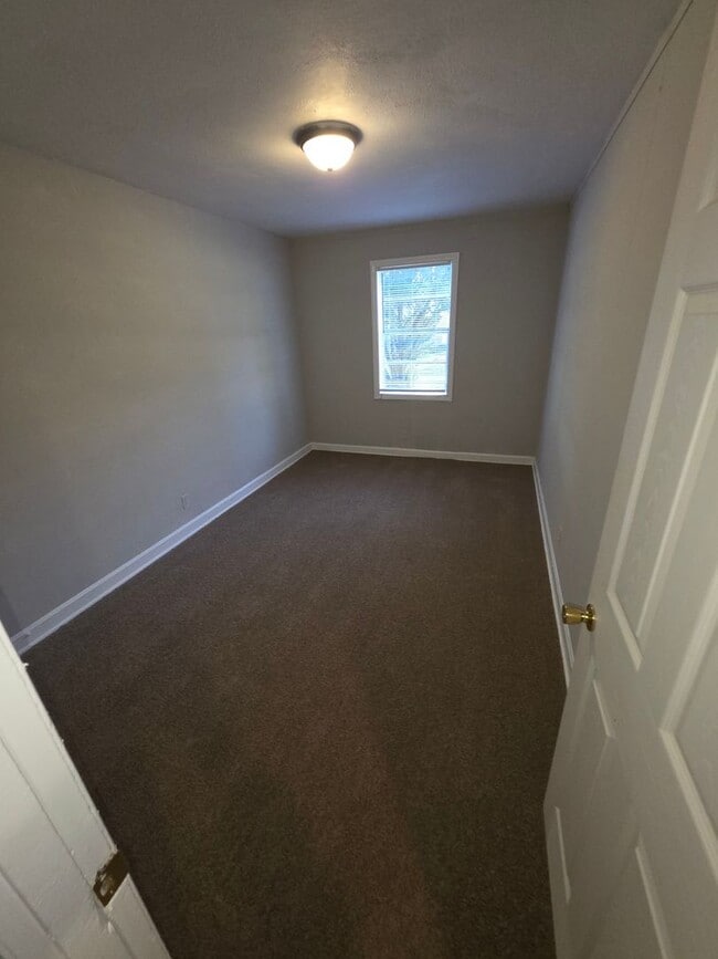 Building Photo - 1340 Gray Ave NE