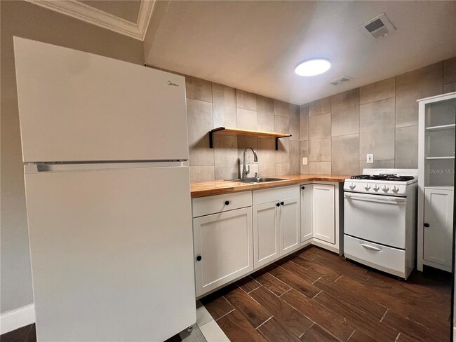 Building Photo - 133 Oyster Bay Cir