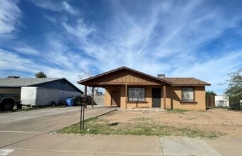 Building Photo - 4542 E Southern Ave