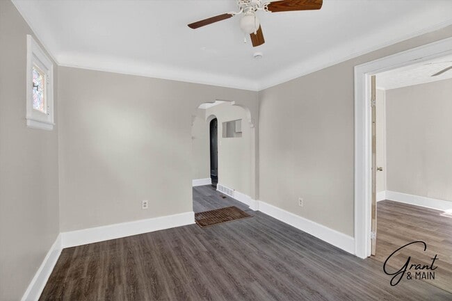 Building Photo - 14541 Kentfield St