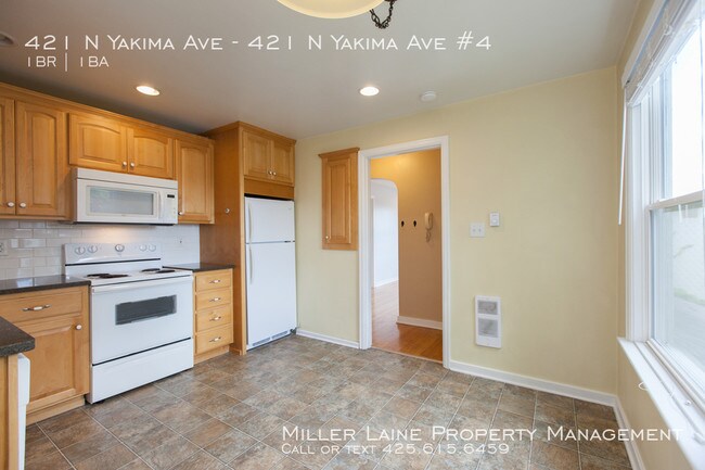 Building Photo - 421 N Yakima Ave