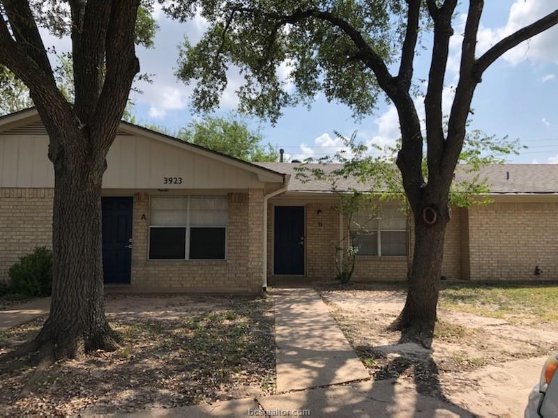 3923 Olive St, Bryan, TX 77801 Townhome Rentals in Bryan TX