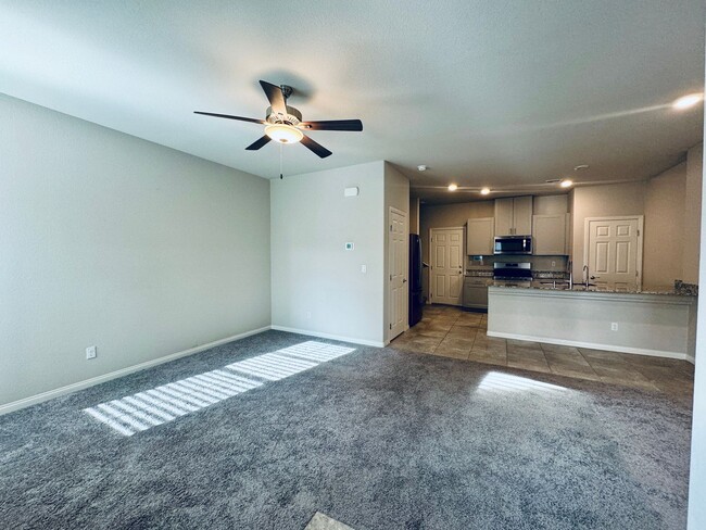 Building Photo - Great home built in 2021, 3 bedrooms, 2 ba...
