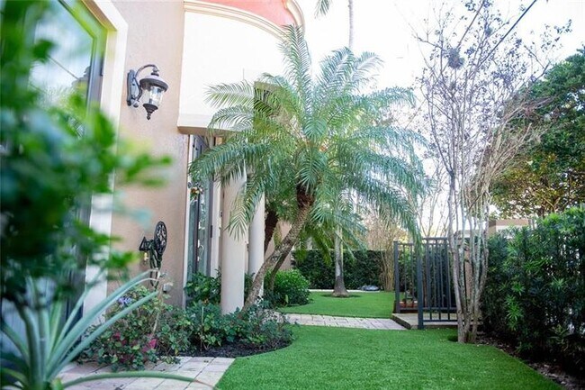 Foto del edificio - 2260 SE 7th St