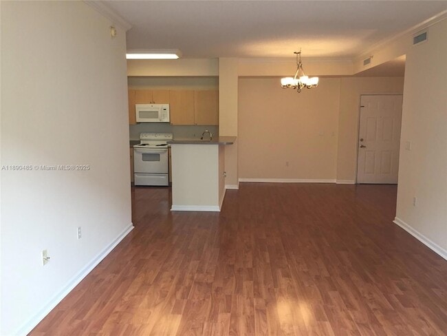 Photo - 1900 Van Buren St Apartment