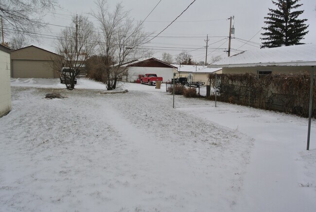 Foto del edificio - 616 14th St SE