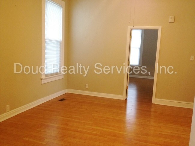 Building Photo - 710 Dinwiddie St