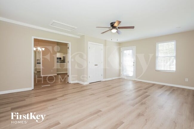Building Photo - 2438 Amity Ave
