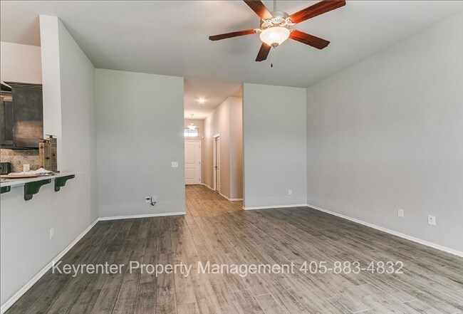 Foto del edificio - Beautiful 3 Bedroom 2 Bathroom Home in Edmond!