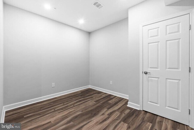 Foto del edificio - 6108 Hunt Weber Dr