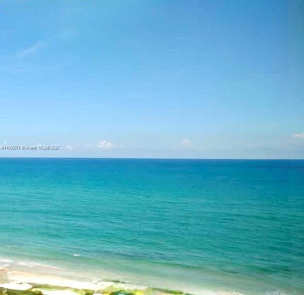 Foto del edificio - 5440 N Ocean Dr