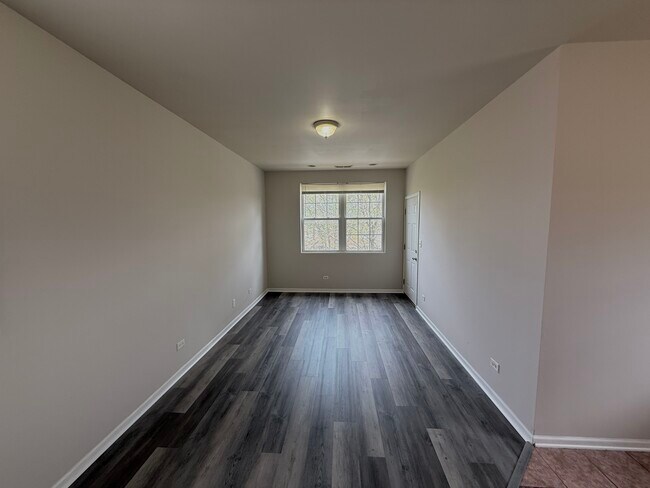 Foto del edificio - 7952 S Carpenter St