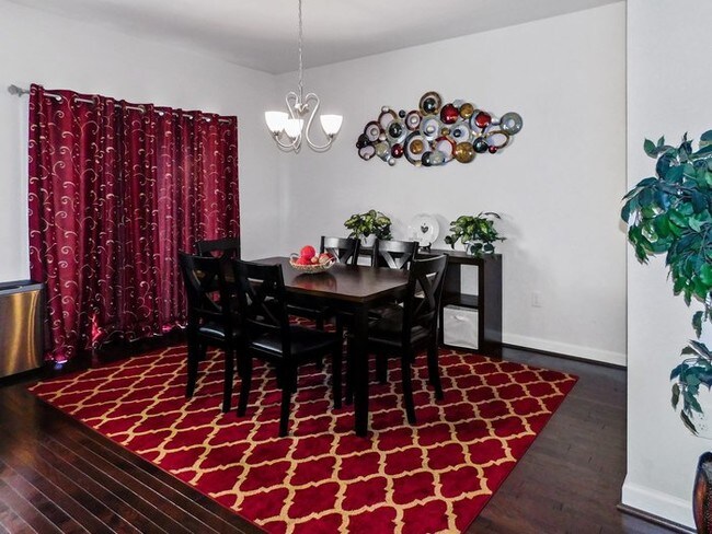 Foto del edificio - 504 English Oak Ln