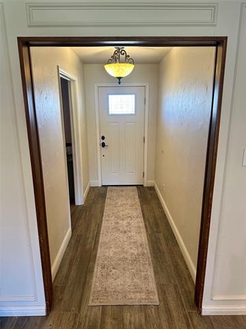 Building Photo - 4200 Los Robles Dr