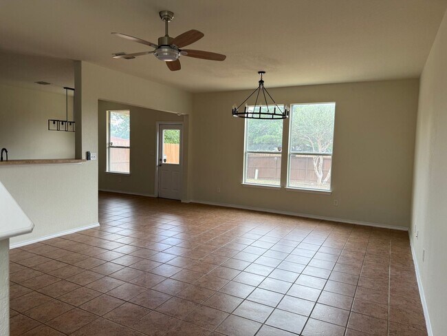 Foto del edificio - 10730 Rimfire Run Ln