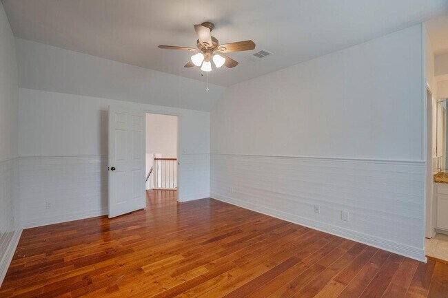 Foto del edificio - 10200 Treasure Island Dr