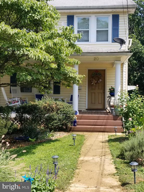 Primary Photo - 20 Locust Ave