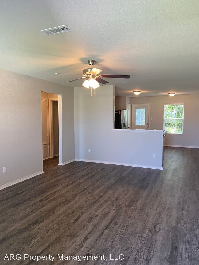 Building Photo - 3 br, 2 bath House - 1805 Blake Lane