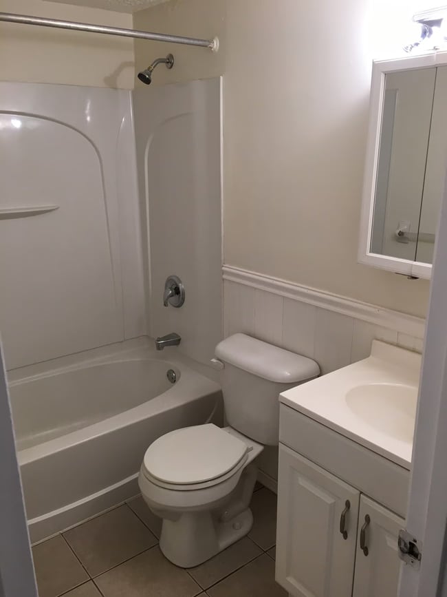 Building Photo - 6065 Donna-Jay Dr