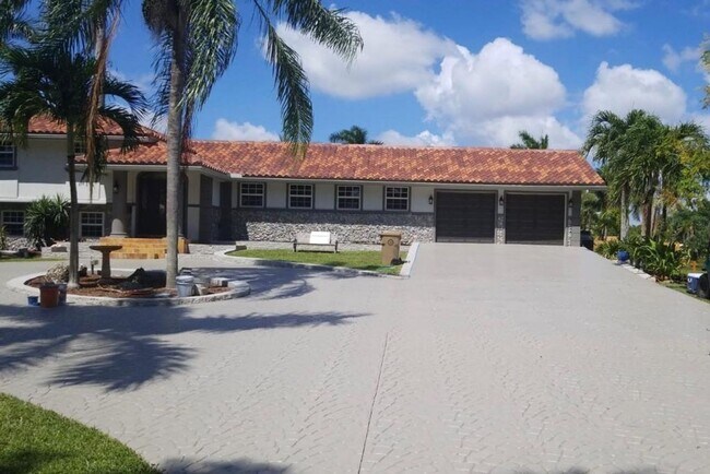 Foto del edificio - 11081 SW 30th Ct