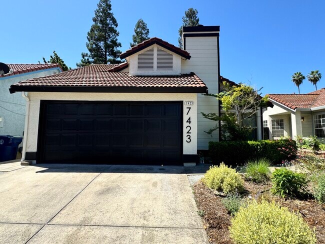 Foto del edificio - 7423 Fireweed Cir