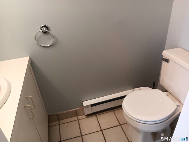 Foto del edificio - 585 Park Rd