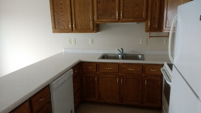 Foto del edificio - 1025 Pine Cone Ln