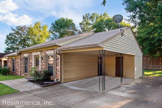 Building Photo - 8257 Greenbrook Pkwy