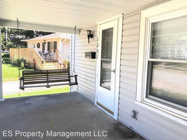 Building Photo - 3 br, 2 bath House - 1251 E Markwood Ave.