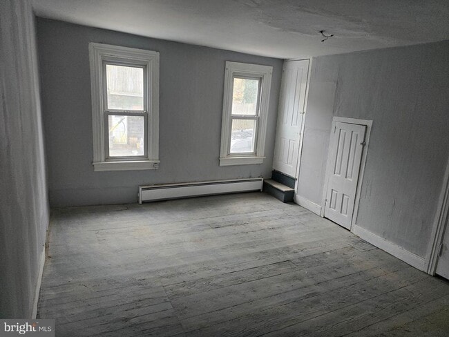 Building Photo - 602 Pierce St