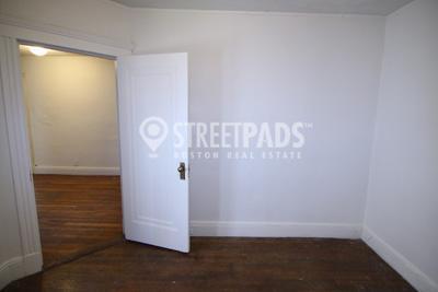 Foto del edificio - 1 bedroom in Boston MA 02215