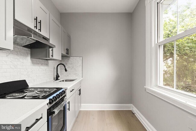 Foto del edificio - 216 Collingdale Ave