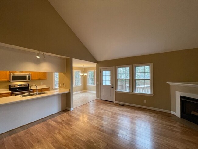 Foto del edificio - 1017 Bren Arbor Ct