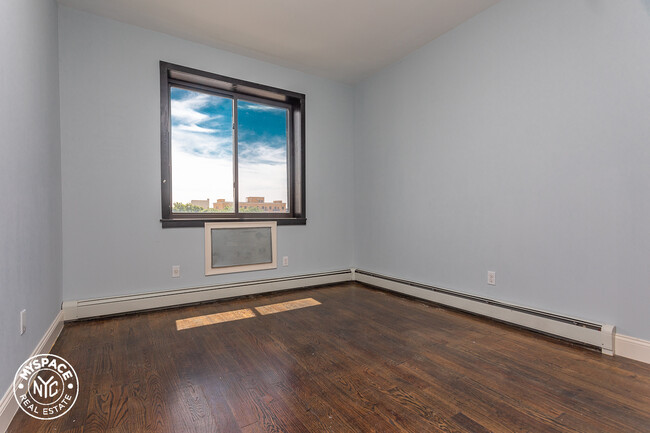 Building Photo - 682 Bushwick Ave