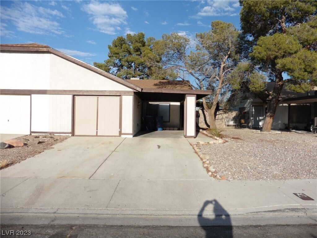 Foto principal - 4412 Pineaire St