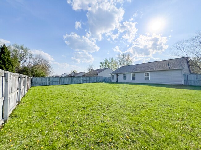 Foto del edificio - 13255 Summerwood Ln