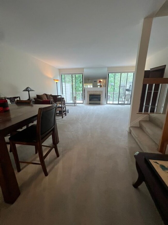 Foto del edificio - Beautiful 2 Bedroom 2.5 Bathroom Condo in ...