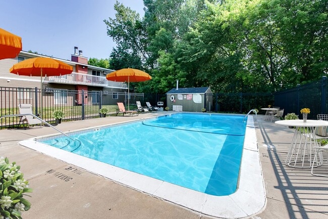 Foto del edificio - Lexington Hills Apartments