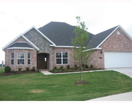 Foto principal - 2427 W McKinley Blvd