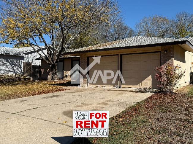 Photo - 826 Thrasher Dr House