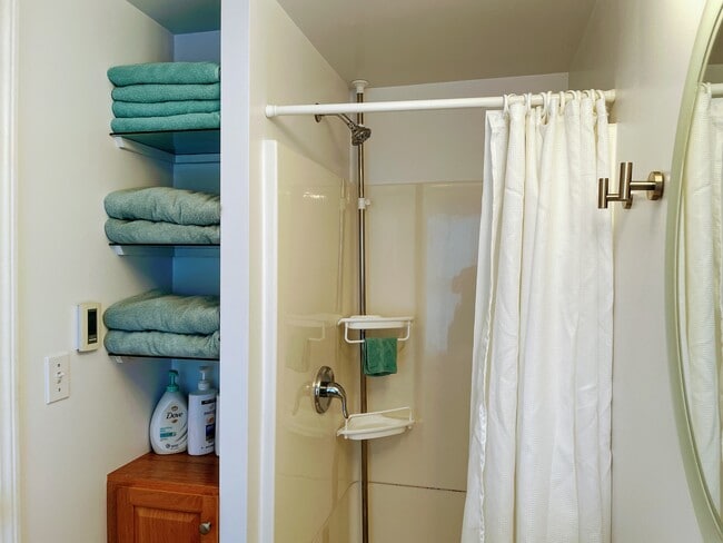 one full bath - 36 North St