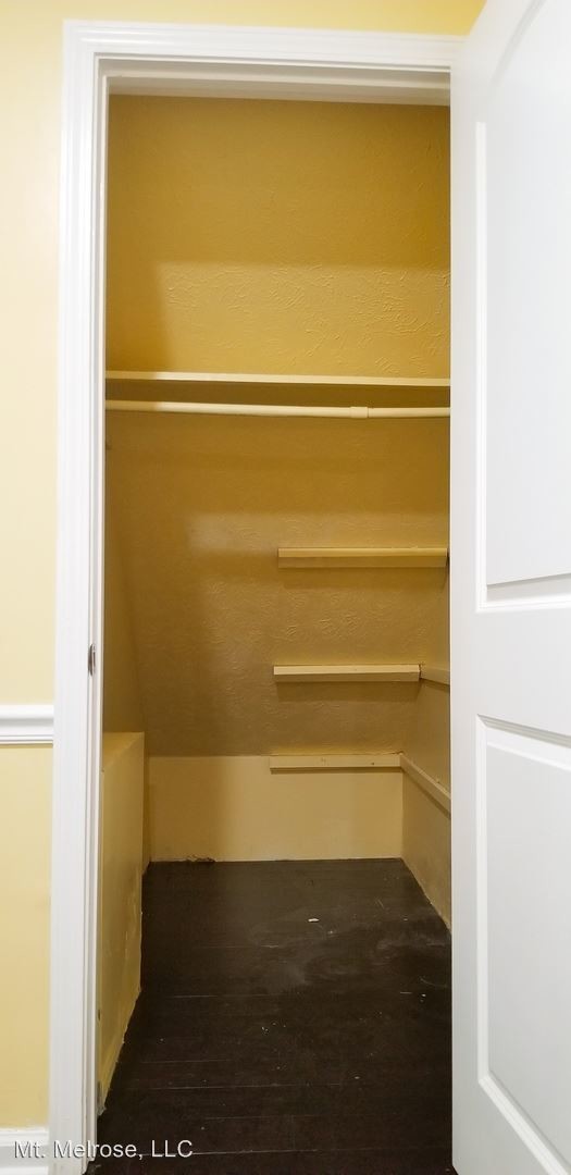 Foto del edificio - 417 Douglas Ave