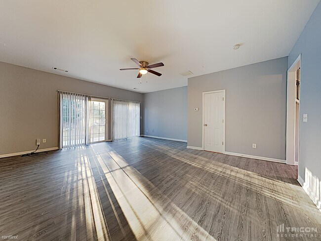 Foto del edificio - 3038 Deerborne Ct