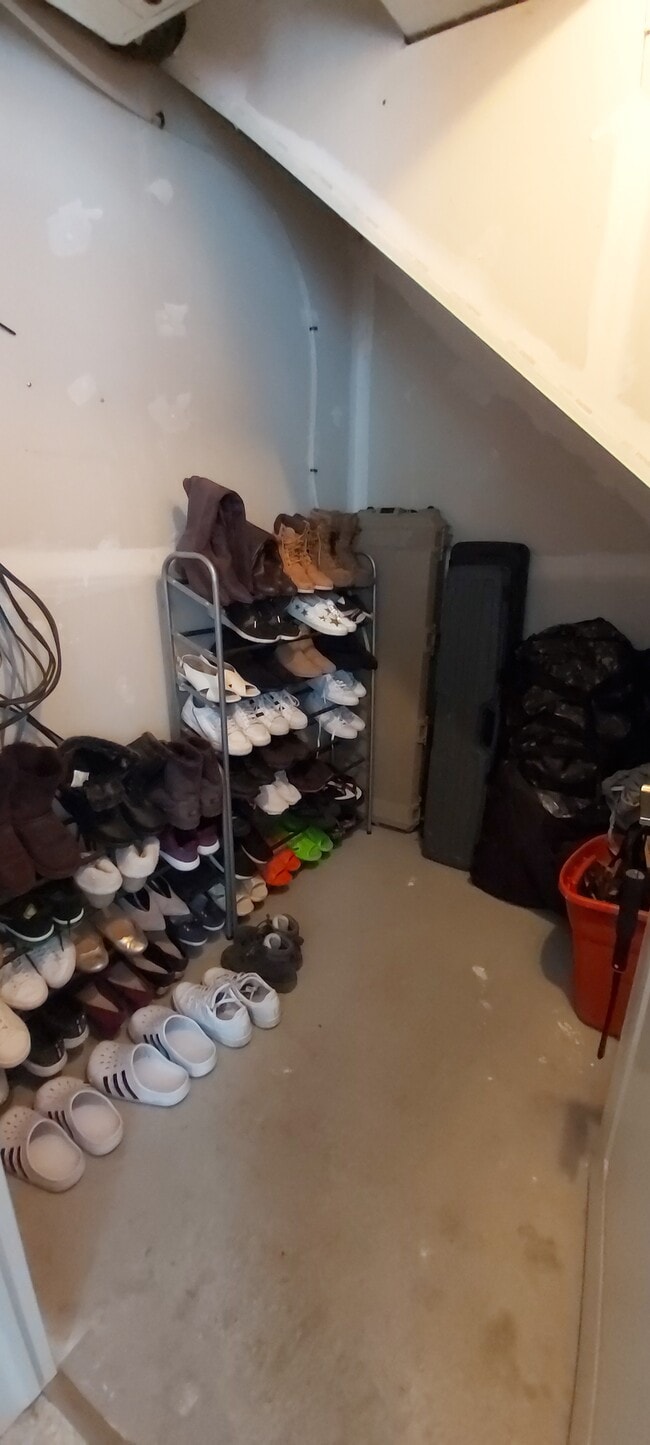 Photo du bâtiment - 1816 Rutherford Rd SW