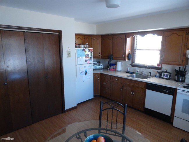 Foto del edificio - 4052 Winfield Ter